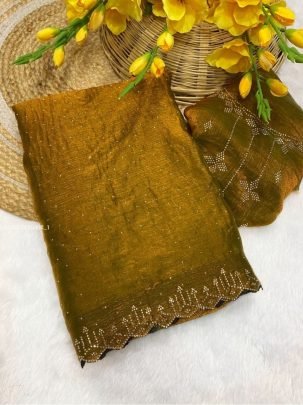 Elegant Chiffon Diamond Work Saree with Blouse