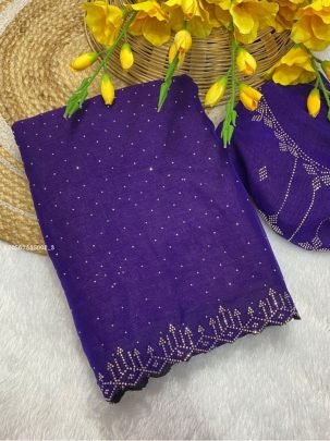 Elegant Chiffon Diamond Work Saree with Blouse