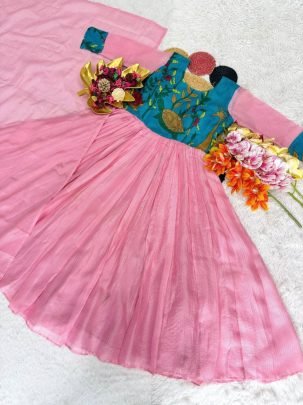 Kalamkari Printed Soft Kota Checks Gown