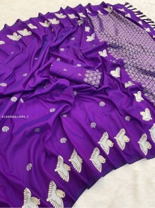 Premium Moonga Silk Saree with Intricate Zari Embroidery and Designer Pallu