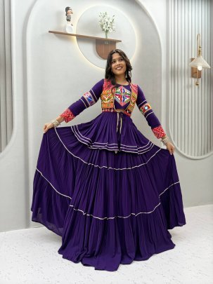 Royal Gamthi Koti Lehenga Choli Set