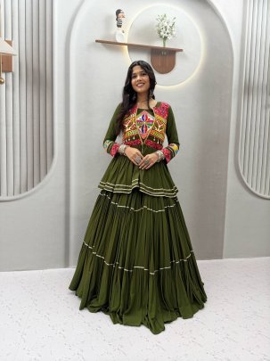 Royal Gamthi Koti Lehenga Choli Set