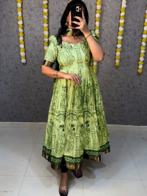 Telugu Bigg Boss fame Ritu Choudhary Dress