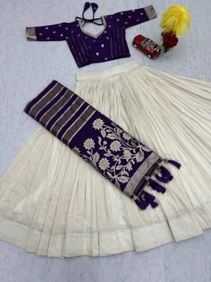 Traditional Lehenga Choli Set with Banarasi Weaving Dupatta   Tassel Border